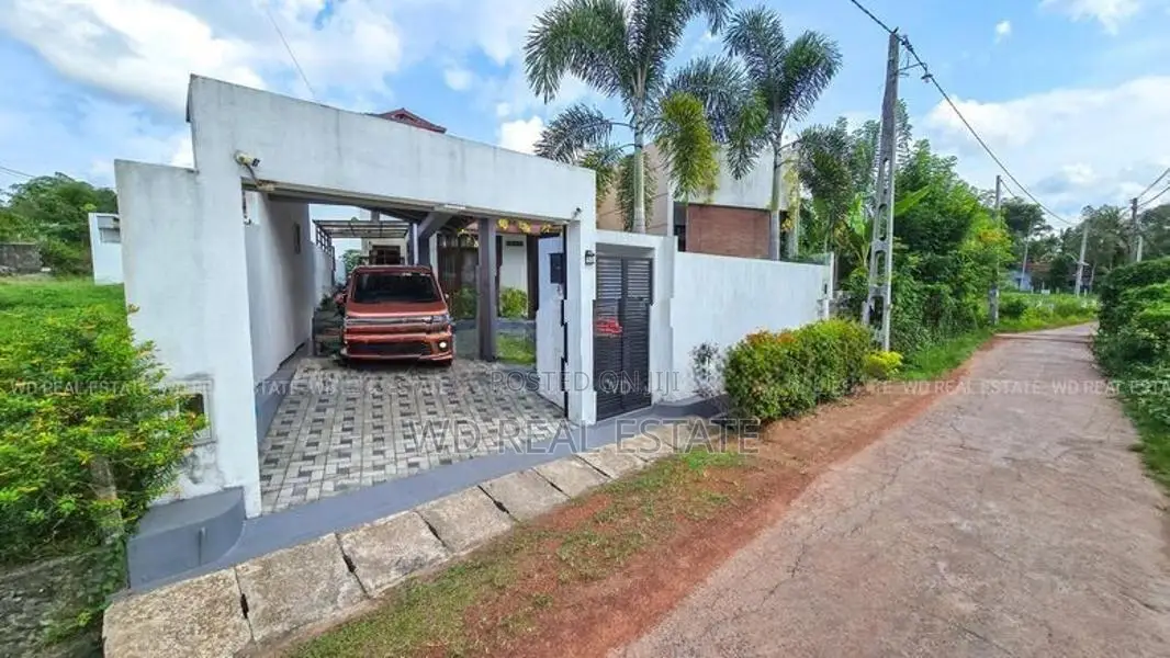 Kesbewa Kindelpitiya 10 Perch Single Storey Luxury 3BR House For Sale