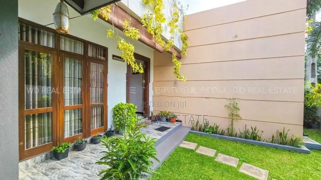 Kesbewa Kindelpitiya 10 Perch Single Storey Luxury 3BR House For Sale