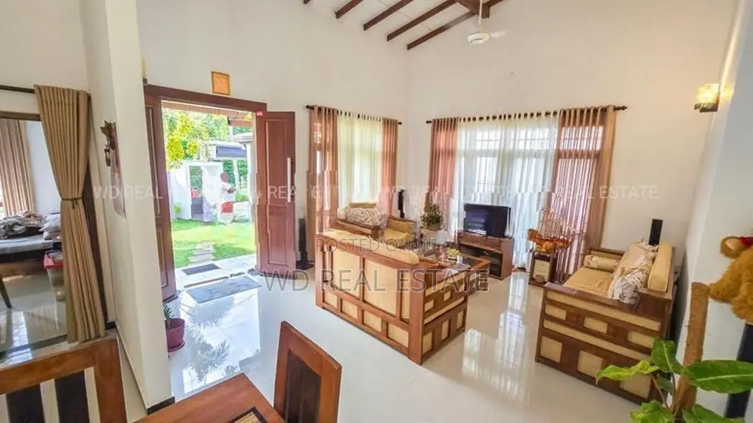 Kesbewa Kindelpitiya 10 Perch Single Storey Luxury 3BR House For Sale