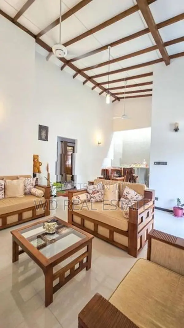 Kesbewa Kindelpitiya 10 Perch Single Storey Luxury 3BR House For Sale
