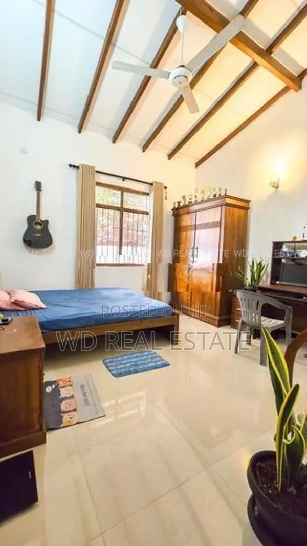 Kesbewa Kindelpitiya 10 Perch Single Storey Luxury 3BR House For Sale