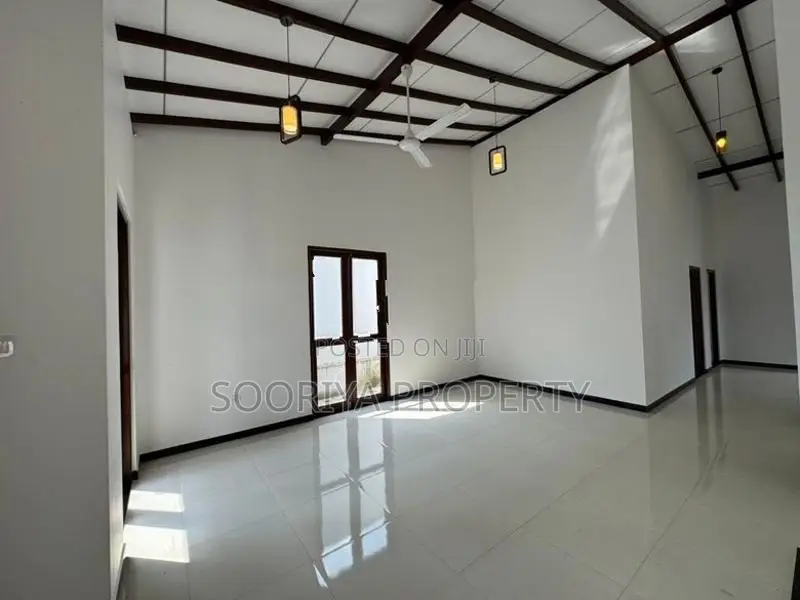 LUXURY NEW HOUSE FOR SALE IN PILIYANDALA