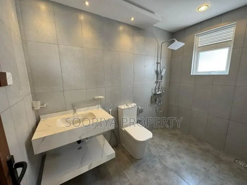 LUXURY NEW HOUSE FOR SALE IN PILIYANDALA