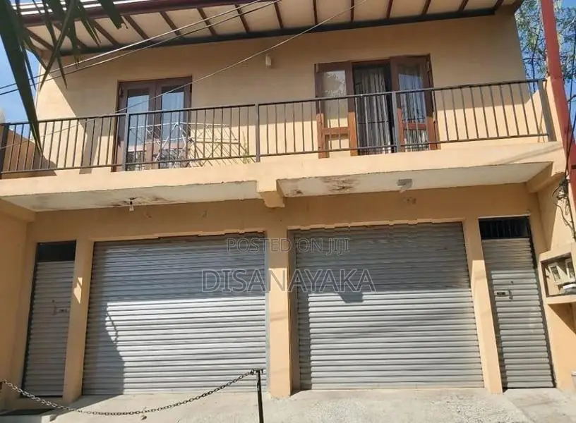 Two Storey House for Sale in Nugegoda Ds20046