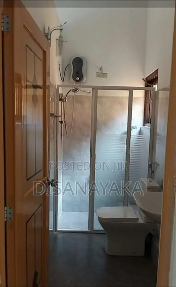 Two Storey House for Sale in Nugegoda Ds20046