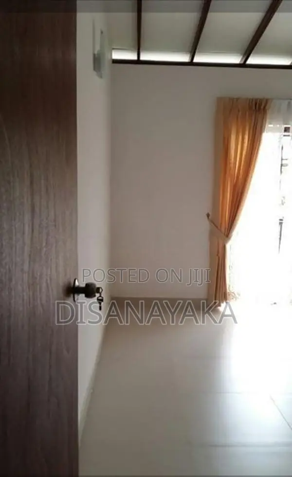 Two Storey House for Sale in Nugegoda Ds20046