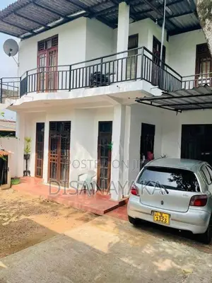 Two Storey House for Sale in Battaramulla Ds1212