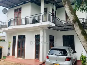 Two Storey House for Sale in Battaramulla Ds1212