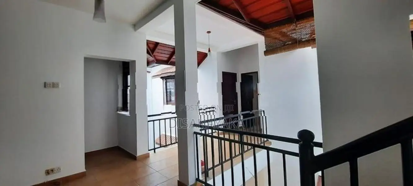 Two Storey House for Sale Malabe Ds 11001