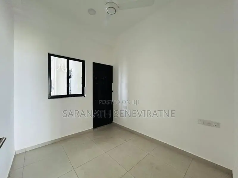 Apartment for Sale at PARAGON RESIDENCIES Colombo 4