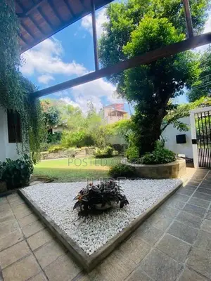 Luxury 4BR House for Sale 27.3P Battaramulla Gated Community