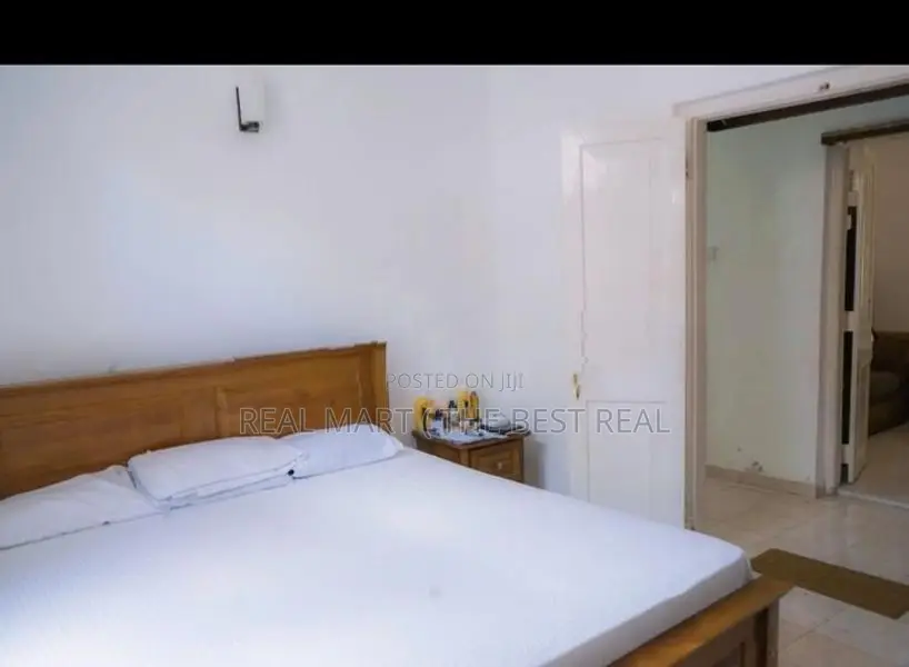 COLOMBO 8 : 4BR (23.5P) SINGLE-STOREY HOUSE For Sale in Borella