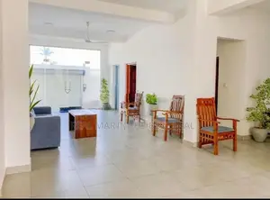 MOUNT LAVINIA : 20 Studio Bedrooms Beach View Luxury Hotel for Sale