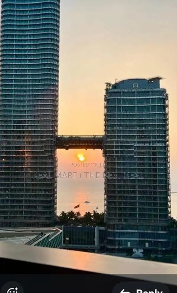 COLOMBO 02 : 2BR Luxury Apt for RENT at Cinnamon Life