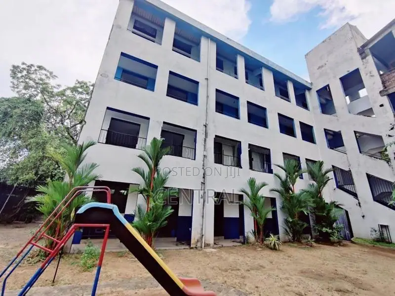4 Storey Commercial Building for Rent Kandana (C7-8088)