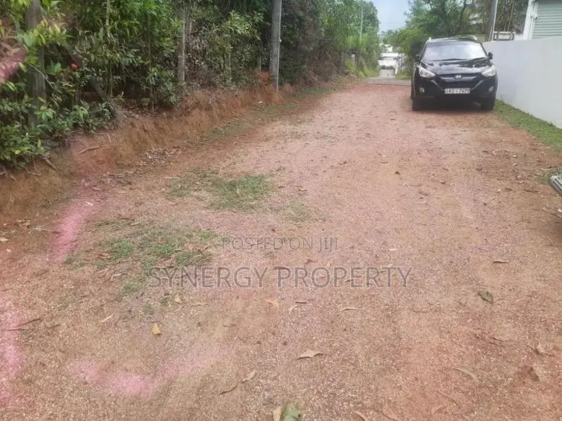 20 perch prime land plot for sale athurugiriya