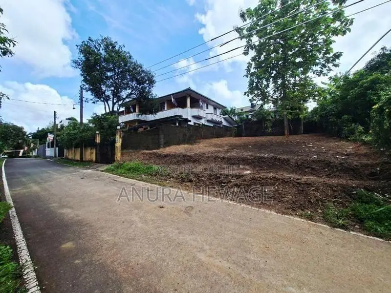 කොට්ටාව, මත්තේගොඩ, නදුන් උයන පිහිටි ඉඩමක් විකිණීමට ඇත. (ID : MTH005S)