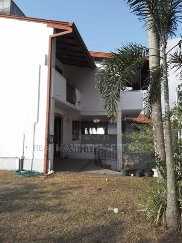 BATTARAMULLA : 5BR (5000sq.ft) RESIDENCE FOR RENT in Pelawatta
