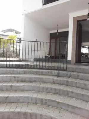 BATTARAMULLA : 5BR (5000sq.ft) RESIDENCE FOR RENT in Pelawatta
