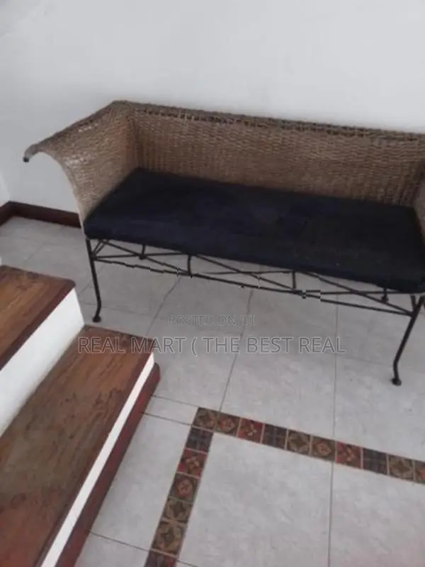 BATTARAMULLA : 5BR (5000sq.ft) RESIDENCE FOR RENT in Pelawatta