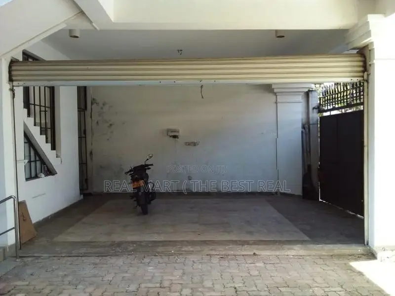 COLOMBO 07 : 7 AC BR EXCLUSIVE RESIDENCE FOR RENT