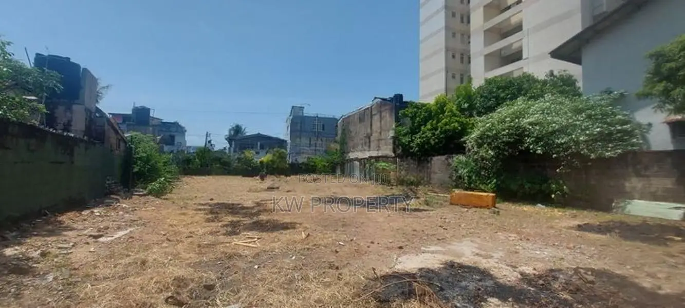 Land for sale in Mount Lavinia