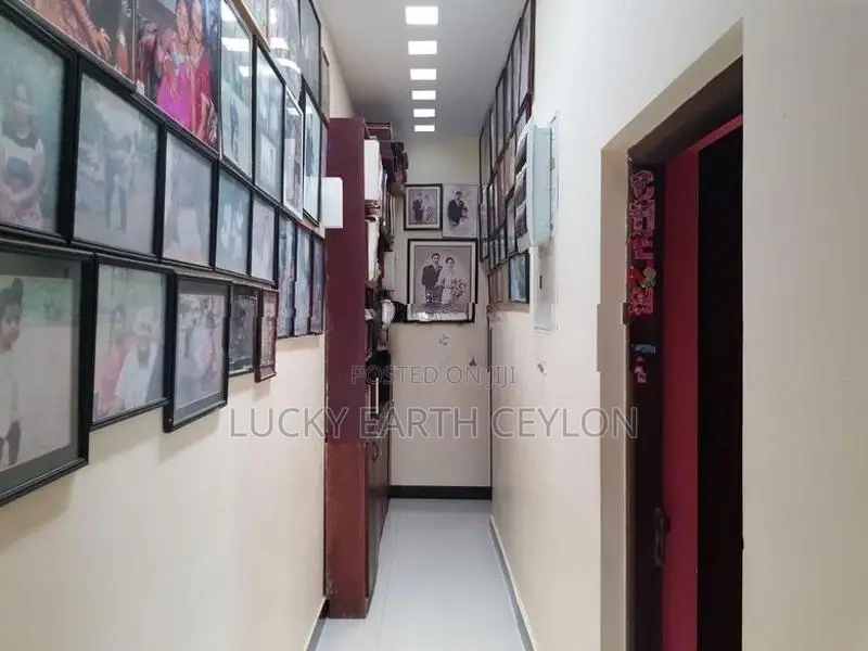Boralesgamuwa, Semi Furnished, 2 Story Large House For Rent (NZM1122)