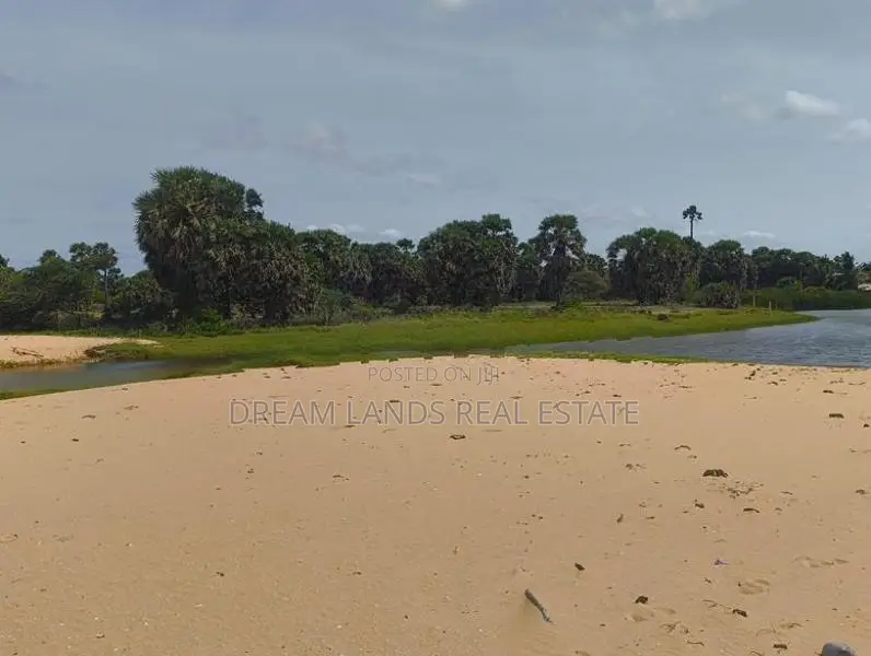Mullativu Commercial Land for Sale ( Rls - 710 )