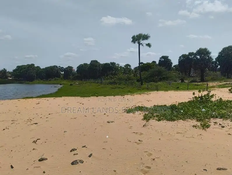 Mullativu Commercial Land for Sale ( Rls - 710 )