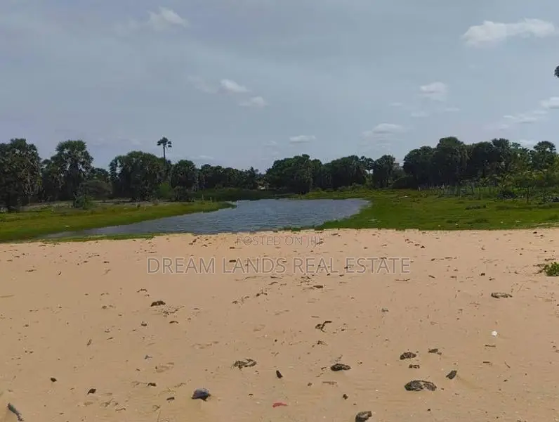 Mullativu Commercial Land for Sale ( Rls - 710 )