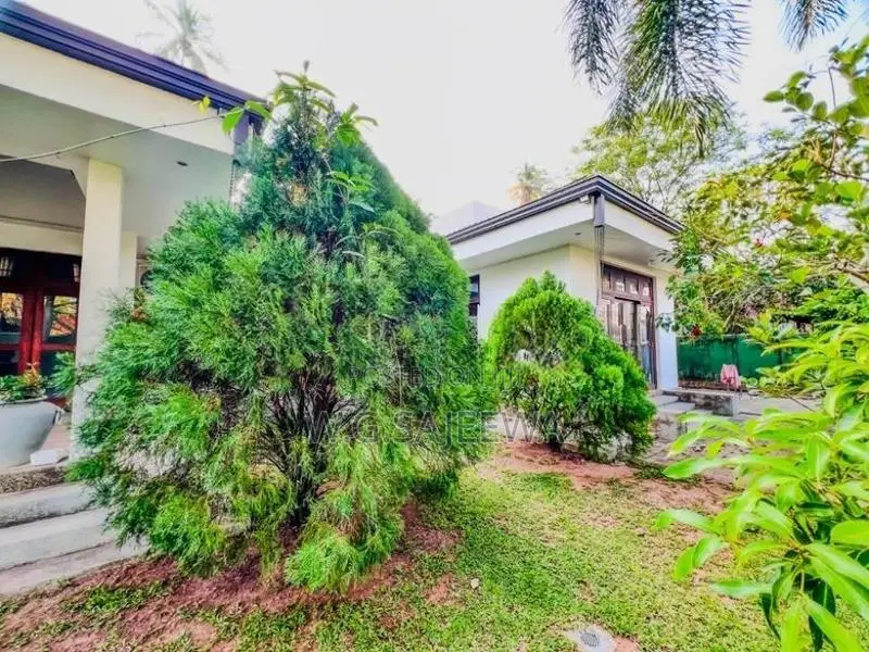 Luxury Villa House For Sale in Demanhandiya Negombo