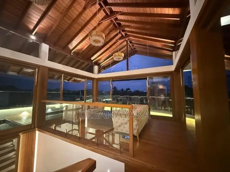 Super Luxury House for Sale in Jayanthipura, Battaramulla Ds48198