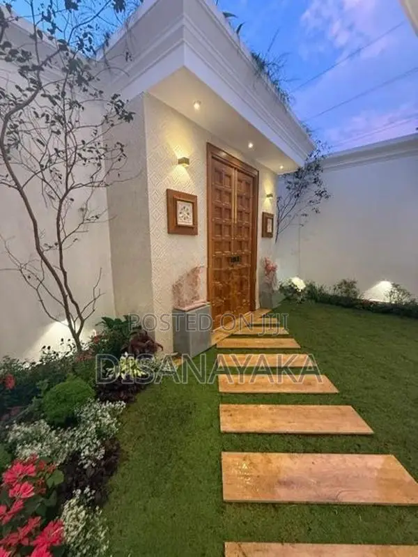 Super Luxury House for Sale in Jayanthipura, Battaramulla Ds48198