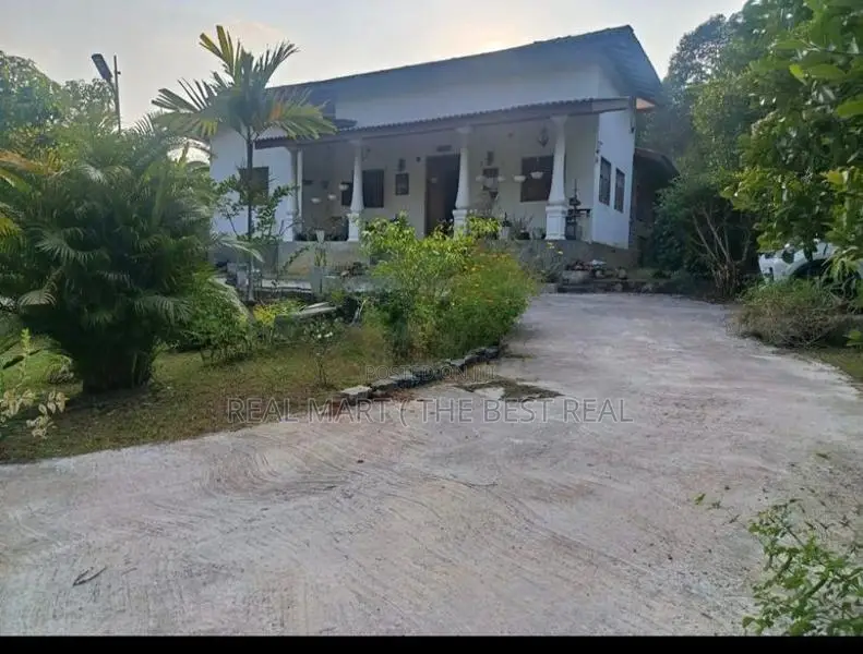 PANAGODA : 4BR (61.5P) Colonial HOUSE FOR SALE