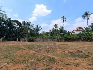 මීරිගම Highway පිවිසුමට 3km දුරින් ඉඩමක්