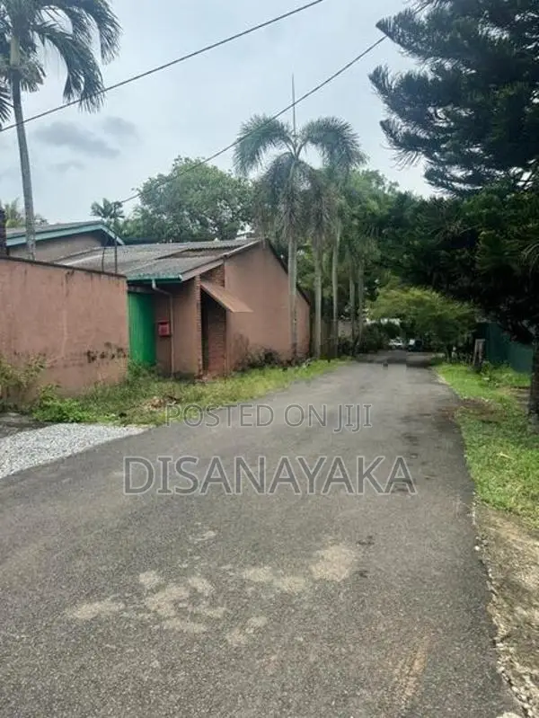 Super Land for Sale in Nugegoda Ds30370