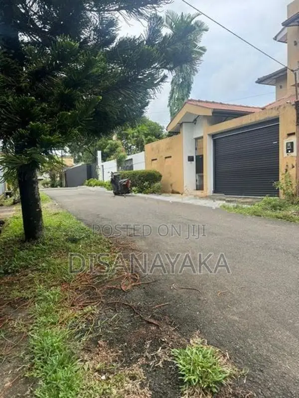 Super Land for Sale in Nugegoda Ds30370