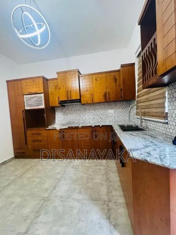 Super Luxury House for Sale in Battaramulla Ds5087