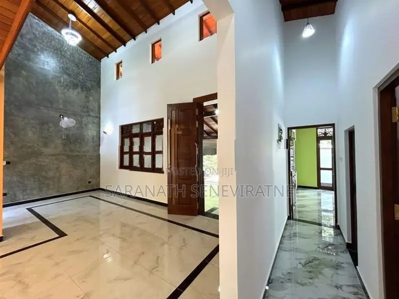 Luxury Modern Living - Brand-New House From Madapatha Piliyandala