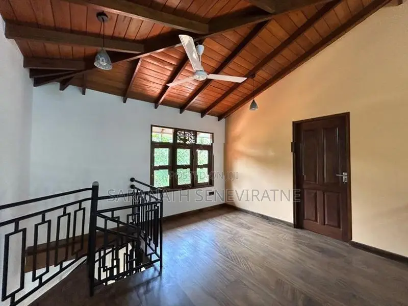Luxury Modern Living - Brand-New House From Madapatha Piliyandala