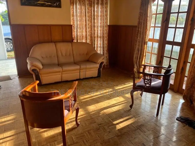 Villa for sale in Nuwara Eliya