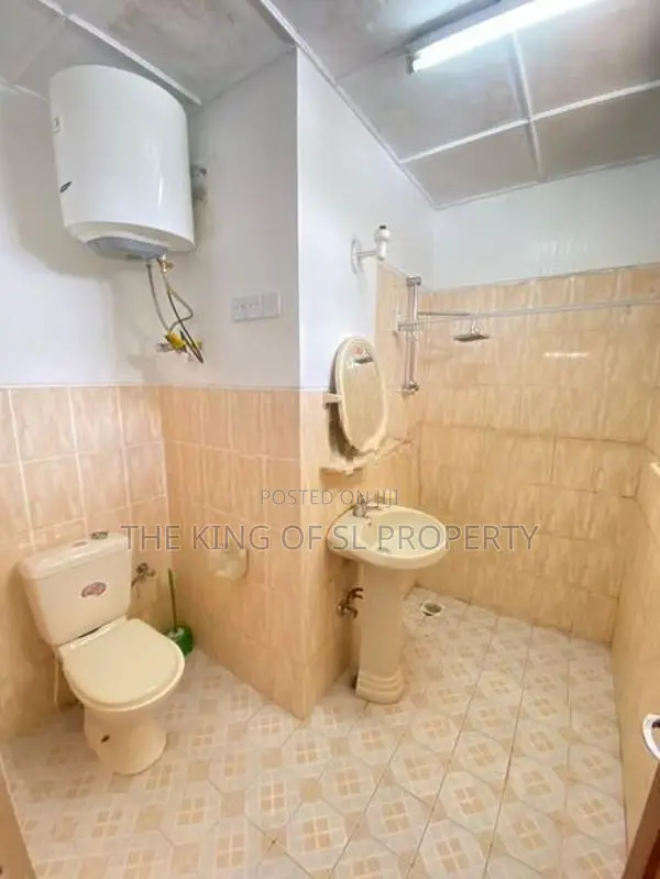 Villa for sale in Nuwara Eliya