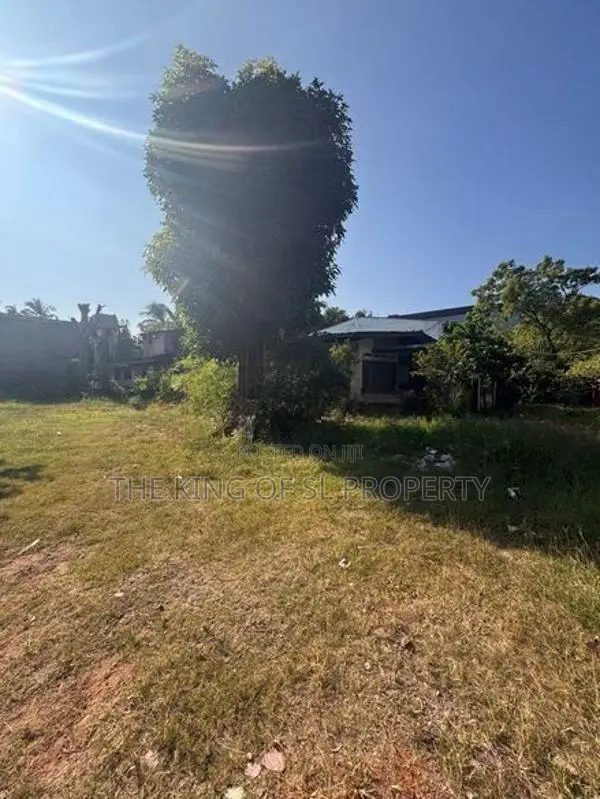 Land for sale in Rathmalana