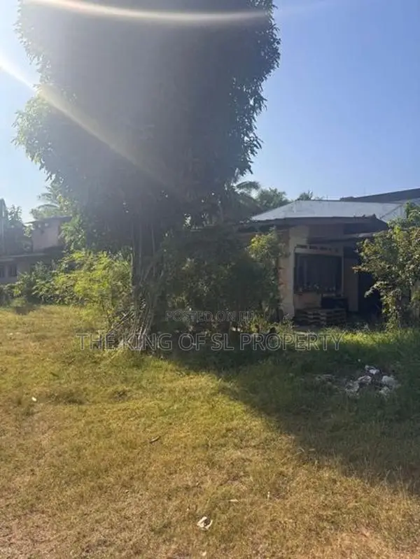 Land for sale in Rathmalana