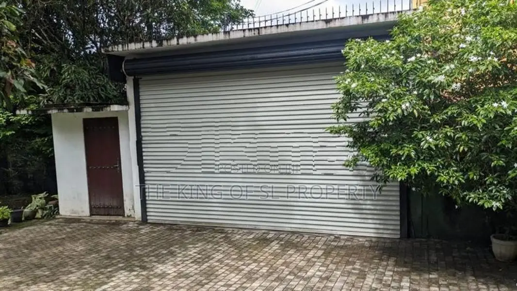 House for sale in Battaramulla