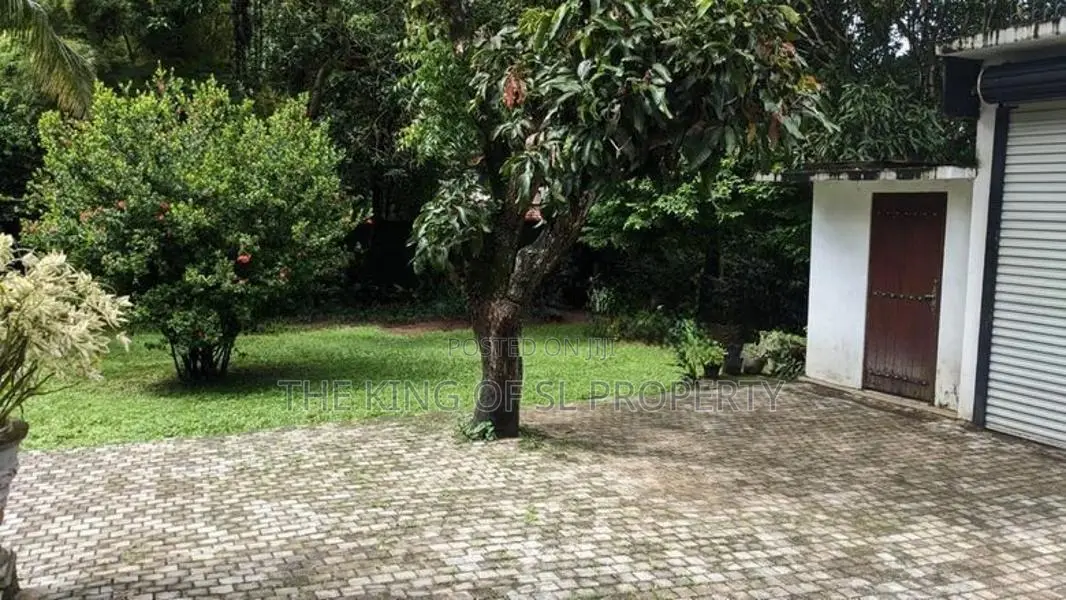 House for sale in Battaramulla