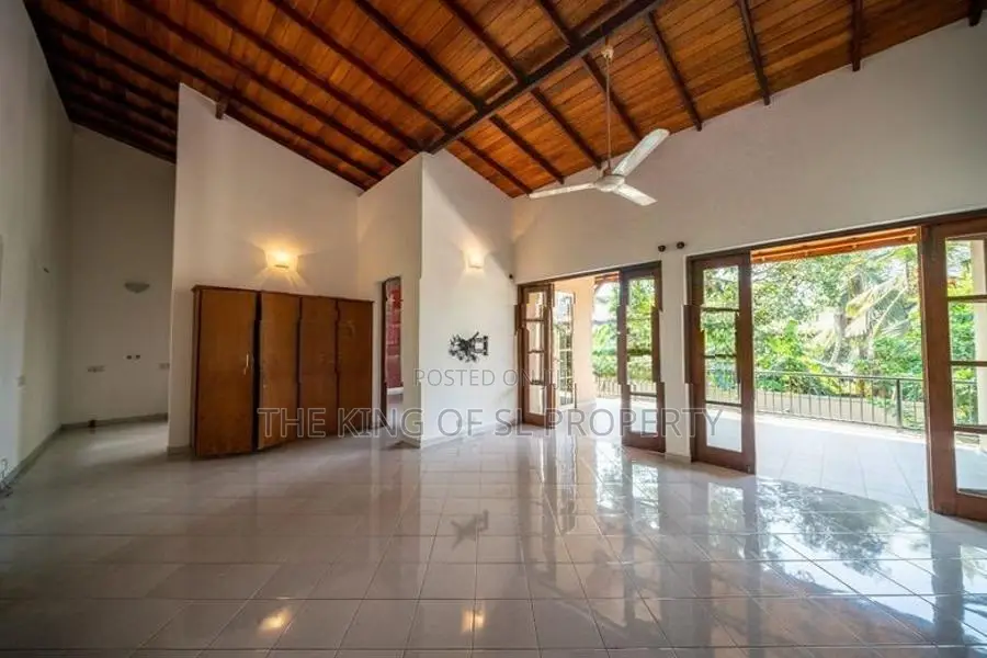 House for sale in Boralesgamuva