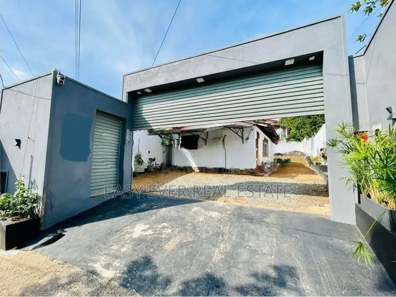 මාලඹේ නගර මධ්‍යයෙන් නේවාසික ඉඩම