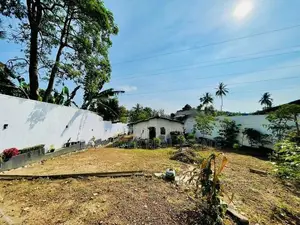 මාලඹේ නගර මධ්‍යයෙන් නේවාසික ඉඩම