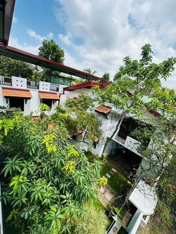 House for sale in Mirihana